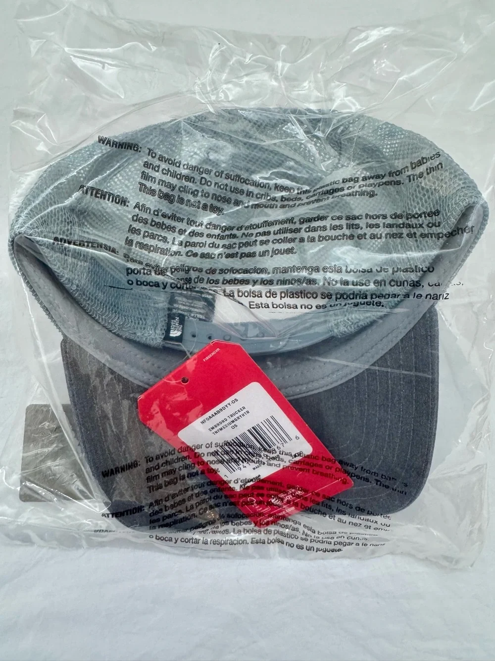 NWT North Face Bear trucker hat
